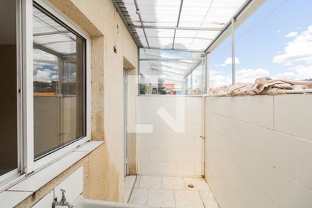 Casa à venda com 50m², 2 quartos e 1 vaga Casa à venda com 50m², 2 quartos e 1 vagaÁrea de Serviço