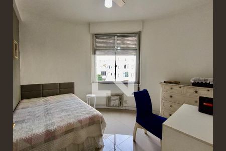 Apartamento à venda com 120m², 3 quartos e sem vagaQuarto 1