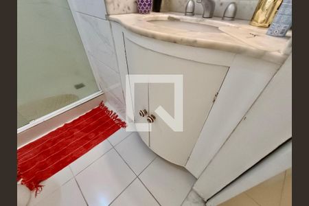 Apartamento à venda com 120m², 3 quartos e sem vagaSuíte banheiro 