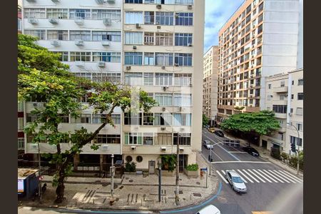 Apartamento à venda com 120m², 3 quartos e sem vagaSala vista 