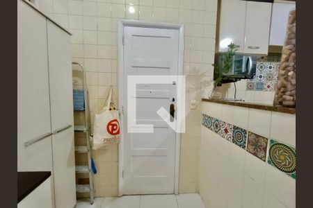 Apartamento à venda com 120m², 3 quartos e sem vagaÁrea serviço 