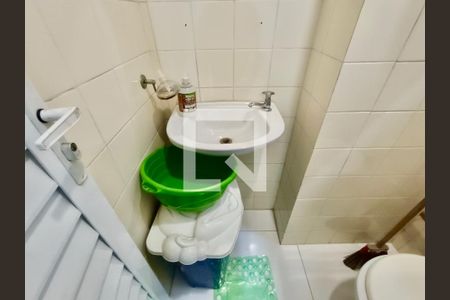 Apartamento à venda com 120m², 3 quartos e sem vagaBanheiro serviço 