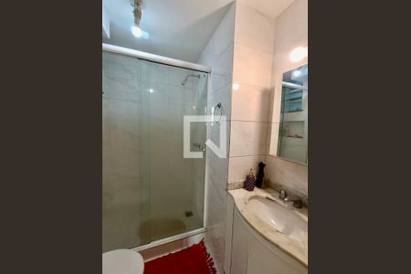 Apartamento à venda com 120m², 3 quartos e sem vagaSuíte banheiro 