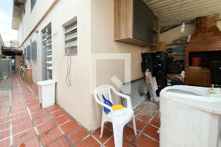 Casa à venda com 300m², 4 quartos e 2 vagas Casa à venda com 300m², 4 quartos e 2 vagasQuintal
