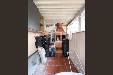 Casa à venda com 300m², 4 quartos e 2 vagas Casa à venda com 300m², 4 quartos e 2 vagasÁrea - Churrasqueira