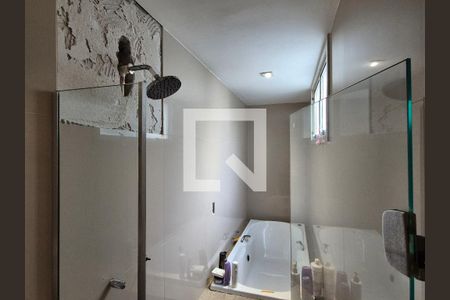 Apartamento à venda com 209m², 3 quartos e 3 vagasBanheiro