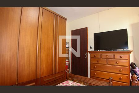 Casa à venda com 250m², 4 quartos e 1 vaga Casa à venda com 250m², 4 quartos e 1 vagaQuarto