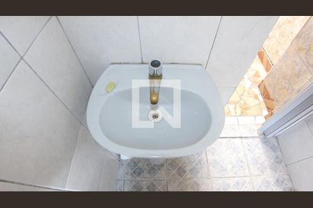 Casa à venda com 250m², 4 quartos e 1 vaga Casa à venda com 250m², 4 quartos e 1 vagaBanheiro