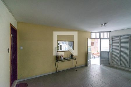 Apartamento à venda com 64m², 2 quartos e sem vaga Apartamento à venda com 64m², 2 quartos e sem vagaÁrea comum - Hall da entrada