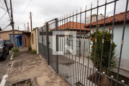 Casa à venda com 200m², 4 quartos e 2 vagas Casa à venda com 200m², 4 quartos e 2 vagasFACHADA