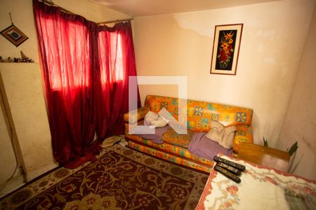 Casa à venda com 200m², 4 quartos e 2 vagas Casa à venda com 200m², 4 quartos e 2 vagasCASA DOS FUNDOS