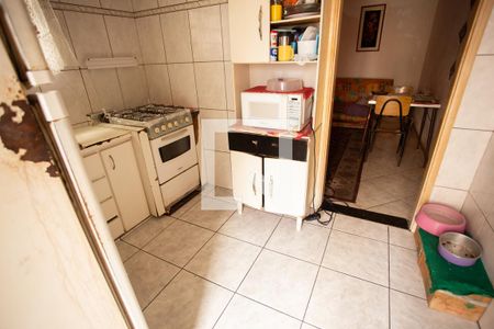 Casa à venda com 200m², 4 quartos e 2 vagas Casa à venda com 200m², 4 quartos e 2 vagasCASA DOS FUNDOS