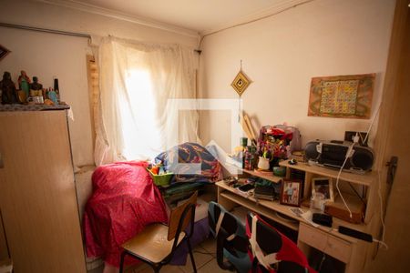 Casa à venda com 200m², 4 quartos e 2 vagas Casa à venda com 200m², 4 quartos e 2 vagasCASA DOS FUNDOS