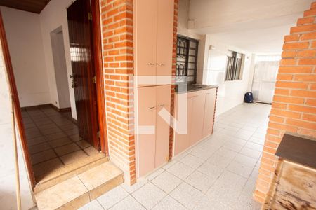 Casa à venda com 200m², 4 quartos e 2 vagas Casa à venda com 200m², 4 quartos e 2 vagasÁREA DE SERVIÇO