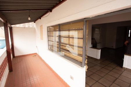 Casa à venda com 200m², 4 quartos e 2 vagas Casa à venda com 200m², 4 quartos e 2 vagasQUINTAL