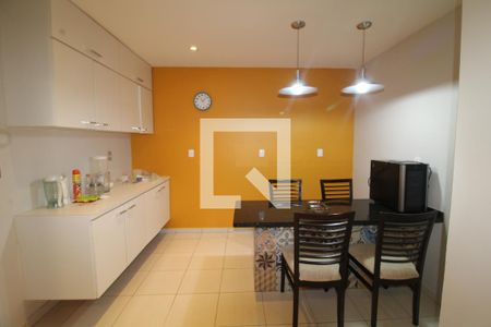 Casa à venda com 396m², 9 quartos e 4 vagasCozinha 1