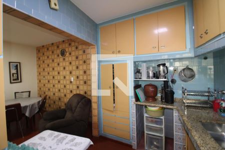 Casa à venda com 396m², 9 quartos e 4 vagasCasa 2