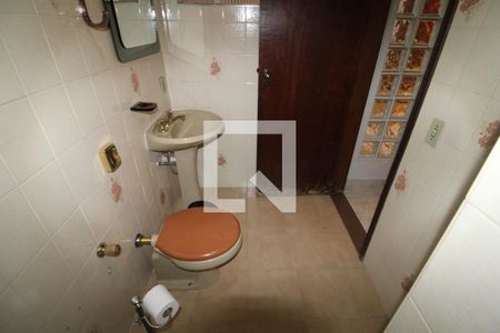 Casa à venda com 396m², 9 quartos e 4 vagasBanheiro 1