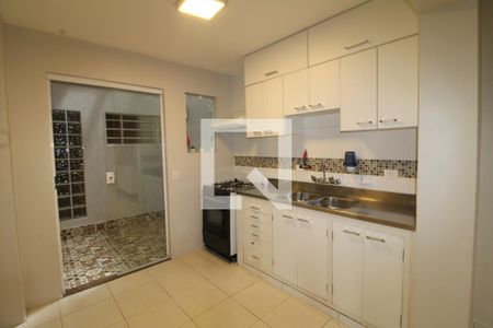 Casa à venda com 396m², 9 quartos e 4 vagasCozinha 1