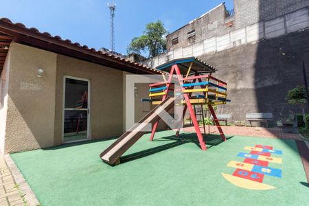 Apartamento à venda com 45m², 2 quartos e sem vagaÁrea comum - Playground