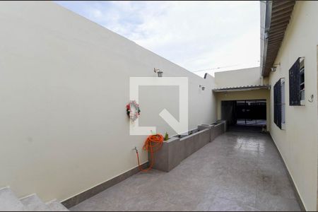 Casa à venda com 200m², 2 quartos e 5 vagasQuintal