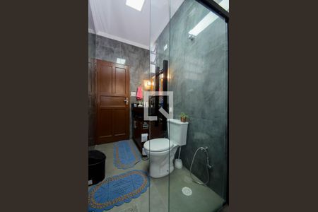 Casa à venda com 200m², 2 quartos e 5 vagasBanheiro