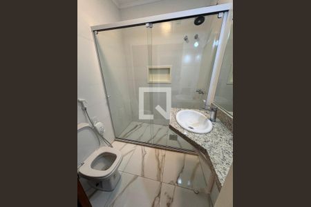 Casa à venda com 140m², 3 quartos e 4 vagas Casa à venda com 140m², 3 quartos e 4 vagasBanheiro