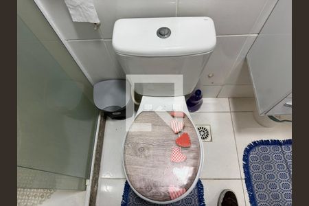 Apartamento à venda com 55m², 2 quartos e sem vaga Apartamento à venda com 55m², 2 quartos e sem vagaBanheiro Social
