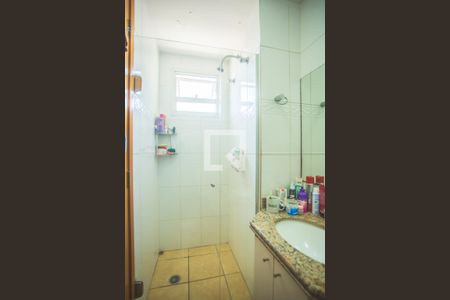 Apartamento à venda com 90m², 4 quartos e 2 vagas Apartamento à venda com 90m², 4 quartos e 2 vagasBanheiro Suíte