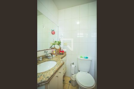 Apartamento à venda com 90m², 4 quartos e 2 vagas Apartamento à venda com 90m², 4 quartos e 2 vagasBanheiro Suíte