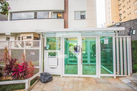 Apartamento à venda com 90m², 4 quartos e 2 vagas Apartamento à venda com 90m², 4 quartos e 2 vagasFachada