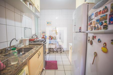 Apartamento à venda com 90m², 4 quartos e 2 vagas Apartamento à venda com 90m², 4 quartos e 2 vagasCozinha