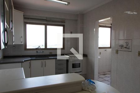 Apartamento à venda com 111m², 3 quartos e 2 vagasCOZINHA