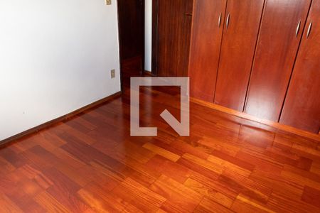 Apartamento à venda com 111m², 3 quartos e 2 vagasQUARTO 1