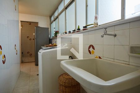 Apartamento à venda com 120m², 3 quartos e 2 vagas Apartamento à venda com 120m², 3 quartos e 2 vagasLavanderia