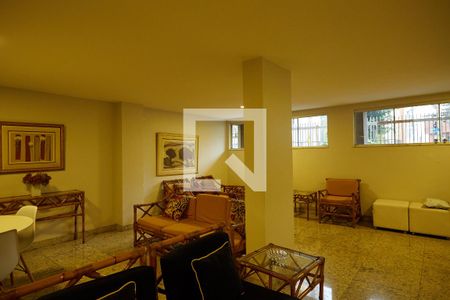 Apartamento à venda com 120m², 3 quartos e 2 vagas Apartamento à venda com 120m², 3 quartos e 2 vagasHall de Entrada