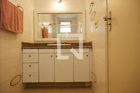 Apartamento à venda com 120m², 3 quartos e 2 vagas Apartamento à venda com 120m², 3 quartos e 2 vagasBanheiro/Quarto 1