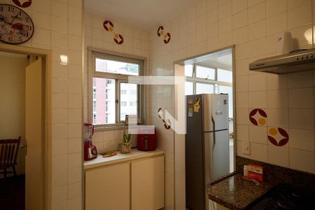 Apartamento à venda com 120m², 3 quartos e 2 vagas Apartamento à venda com 120m², 3 quartos e 2 vagasCozinha