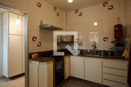 Apartamento à venda com 120m², 3 quartos e 2 vagas Apartamento à venda com 120m², 3 quartos e 2 vagasCozinha