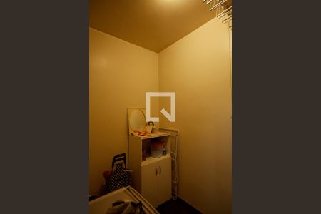 Apartamento à venda com 120m², 3 quartos e 2 vagas Apartamento à venda com 120m², 3 quartos e 2 vagasQuarto  serviço