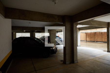 Apartamento à venda com 120m², 3 quartos e 2 vagas Apartamento à venda com 120m², 3 quartos e 2 vagasEstacionamento