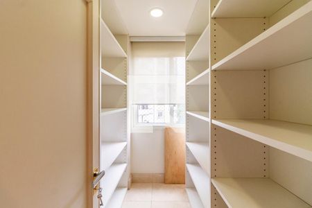 Apartamento à venda com 535m², 3 quartos e 6 vagas Apartamento à venda com 535m², 3 quartos e 6 vagasCopa