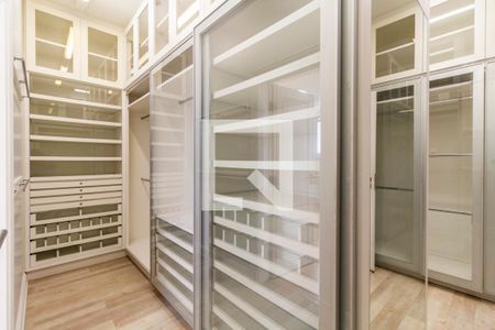 Apartamento à venda com 535m², 3 quartos e 6 vagasSuíte 3 - Closet