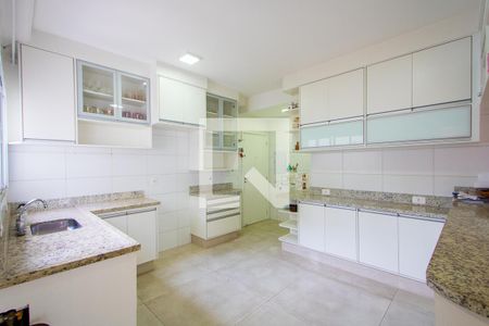 Apartamento para alugar com 96m², 2 quartos e 2 vagas Apartamento para alugar com 96m², 2 quartos e 2 vagasCozinha