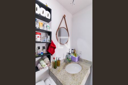Apartamento à venda com 50m², 2 quartos e sem vaga Apartamento à venda com 50m², 2 quartos e sem vagaBanheiro