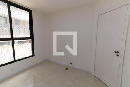 Apartamento à venda com 120m², 3 quartos e 2 vagasQuarto 2