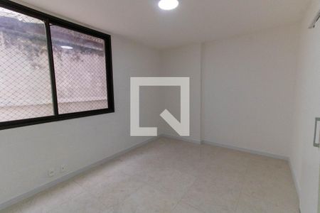 Apartamento à venda com 120m², 3 quartos e 2 vagasSuíte