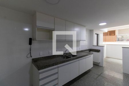 Apartamento à venda com 120m², 3 quartos e 2 vagasCozinha