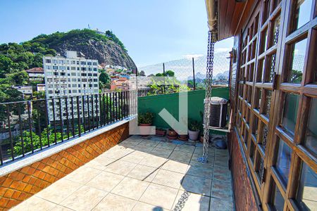 Apartamento para alugar com 138m², 3 quartos e 2 vagas Apartamento para alugar com 138m², 3 quartos e 2 vagascobertura