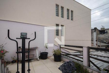 Casa à venda com 120m², 2 quartos e 3 vagas Casa à venda com 120m², 2 quartos e 3 vagasVaranda